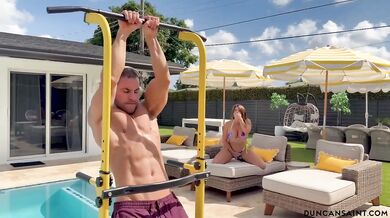 Horny Roommate Destroyed Horny Brunette MILF Squirting Muscle Gym Cock