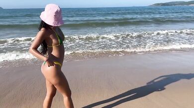 Taking Favorite Bikini For Morning Walk Along Shore HD Porn