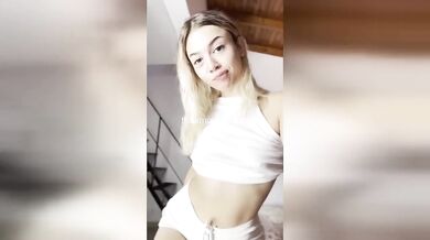Stepdad Hug Slips Lower Than Usual With Amateur Big Ass And Creampie