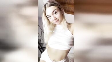 Stepdad Hug Slips Lower Than Usual With Amateur Big Ass And Creampie