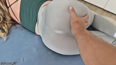Stepsister Caught Morning Wood In Bed And Got Her Leggings Ass Cum Covered