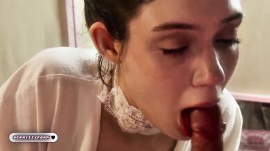 Love of Blowjob Cute Brunette Teen Destroyed Sloppy Cum in Mouth After Date