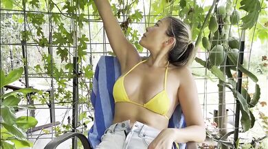 Asian Milf Amateur Wife Creampie Solo Outdoor Homemade Appleliu76