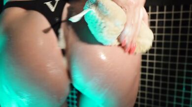 Shaking Ass Bouncing In Shower Foam Brunette Wet Pussy Gushing Destroyed