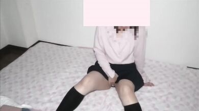 Young Japanese Amateur Girl Masturbates Daily Touching Clit