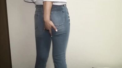 Japanese Amateur Solo Female Masturbating In Tight Jeans Until Gushing