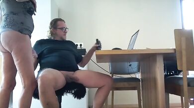 DirtyMilfTina Beim Porno schauen erwischt blasen ficken Amateur Big Tits Blonde Female Orgasm German HD Porn MILF Verified Amateurs