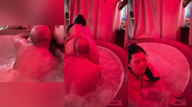 Amateur French Couple Fellation In Spa Gushing Destroyed