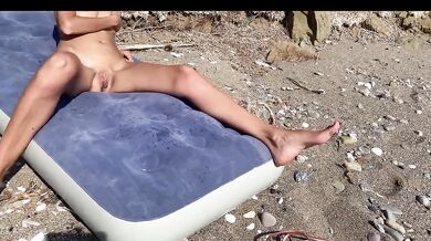 Public Beach Exhibitionist Girlfriend Teasing Voyeurs Gets Destroyed By Gushing