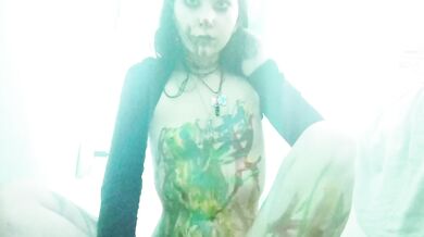 Goth body paint submissive 18 year cute girl gushing chemical ass