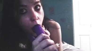 Mumbis Wumbis Dominant Submissive Solo Dildo 18 Year Cute Girl Big Ass Small Tits Verified Amateur