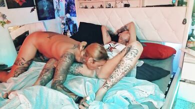 Incredible Amateur Squirt Destroyed Limits In Squatting With Tattooed Women
