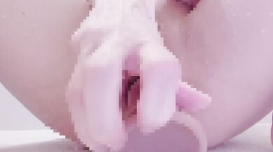 Japanese Amateur Double Penetration with Big Dildo and Empty Bottle Gaping Expansion