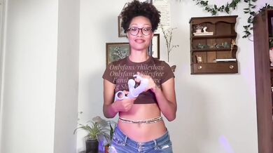 Hot Ebony Lightskin Amateur Tries Remote Vibrator Toys Haul Gushing Orgasm Missionary