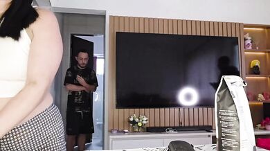 Hot Wife Seduces Delivery Guy While Husband Watches Everything