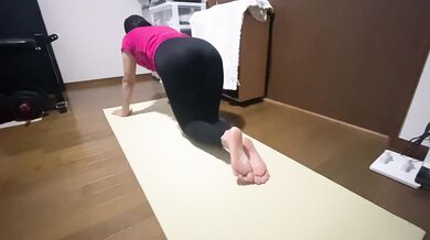 Amateur Japanese yoga girl gets destroyed gushing choked big tits and ass mom solo babe HD
