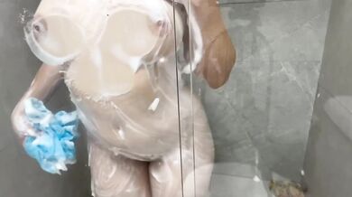 Step Sis Bathroom Shower Foam Hot Sex Blowjob Wet Standing 18 Year Old