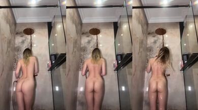Horny Blonde Amateur Petite Girl Masturbating With Dildo Fingering Pussy