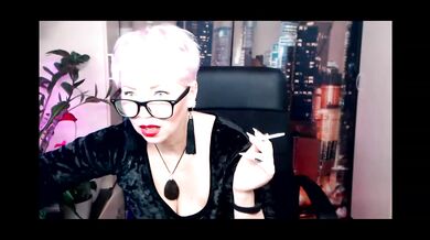 Attention The Gorgeous Mature Married Slut Aimee Hot MILF Dancing Masturbating For You