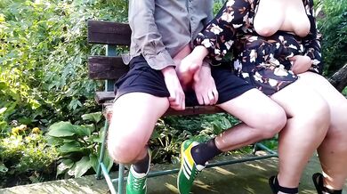 Stepmom Handjob Destroyed Me With Saggy Tits Cumshot