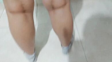 Hermanastra Nalgona Se Entrega A Padrastro Con Gran Pene En Casa Vacía Amateur HD