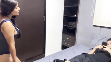 Casero Masaje con Aceite Termina en Follada Anal con Novio Joven de Verga Grande