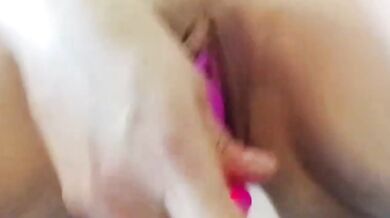 Verified Amateur Italian Solo Female Destroyed Gushing Choked Bella Fica