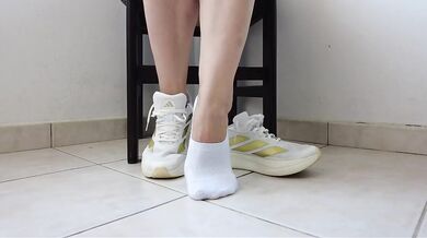 Verified Amateur Solo Female Destroyed Gushing White Ped Socks And Sneakers Feet Foot Fetish Exclusive HD Porn