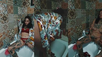 Gostosa Tatuada Lobita Juguetona Starts Shooting Hot Squirting Water Chorros