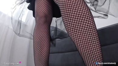 Brunette masked girl swallows hot cum after sloppy wet blowjob on first date amateur couple