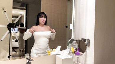 Tinder date destroyed by hard fuck and cumshot
