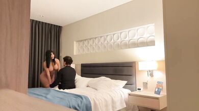 Tinder date destroyed by hard fuck and cumshot