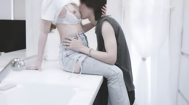 Japanese Amateur Couple Filmed Creampie Filled Him Inside While He Watches