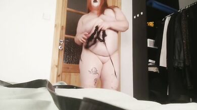 BBW Domme Venus Aurea Gushing Face Destruction on Leash POV