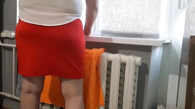 Housekeeper Washing Window Pussy Licking Risky Lesbian Sex Gushing