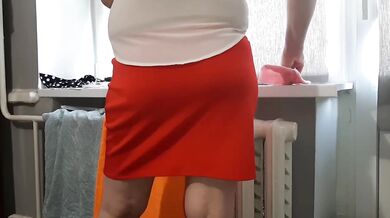 Housekeeper Washing Window Pussy Licking Risky Lesbian Sex Gushing