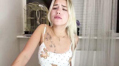 Horny Blonde College Girl Masturbating With Dildo Riding