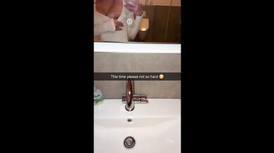Cheerleader snaps next to best friend snapchat