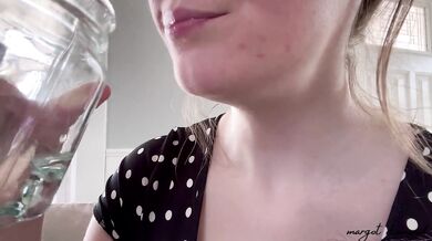 Giving Your Best Friend a Creampie - Margot Diamond