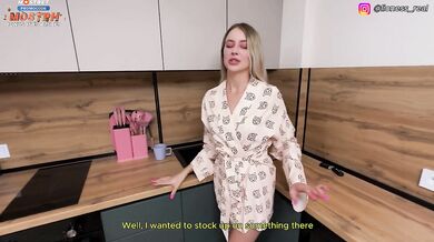 Let's do it quickly while the father does not look! Young Horny Stepmom Fucks Stepson