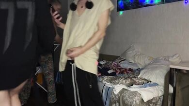 Together they fucked the girl of the best friend while he was not at home
