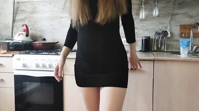 Slobbery blowjob and hard fuck with a pregnant woman (close-up)