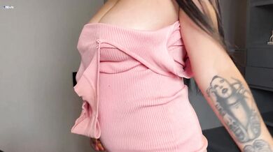 Busty masseuse relieves my knee pain by massaging my cock - Daniela Gomez & Thiago Lopez
