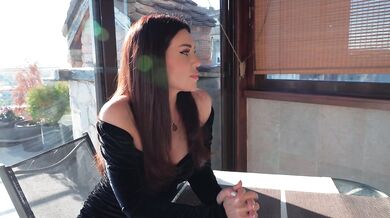 Waiter fucked a hot milf in a restaraunt