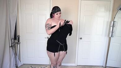 PAWG tries on GOTH clothes HD Porn Solo Female Verified Amateurs