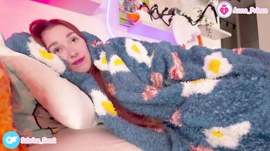 Cozy Pyjama Girl in Bed with You Destroyed Gushing Choked