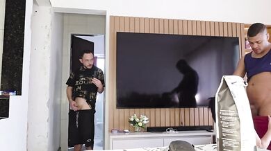 Amateur Cuckold Wife Lets Delivery Boy BBC Destroy Her In Living Room