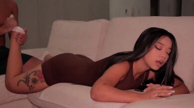 I Give My Stepsister a Massage After Working Out at the Gym - Sofi Becker