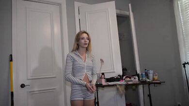 College Blonde Destroyed Roommates Boyfriend With Double Blowjob While Slut Watched Cumshot