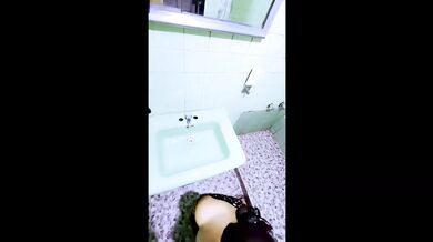 Señora Chichona Chupa a Joven en Baño Public Milf Tetona Big Tits Amateur Mexicana Latina Destroyed Gushing